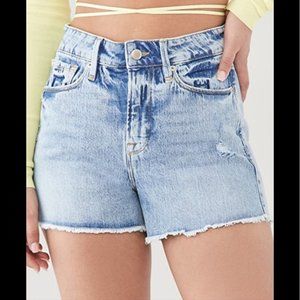 $119 NWT Good American High-Rise Long Fray Hem Shorts